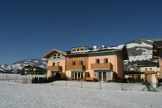 Holiday Home Piesendorf Kaprunpiesendorf Nyaraló