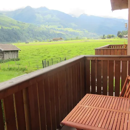 Nyaraló Holiday Home Piesendorf Kaprunpiesendorf *
